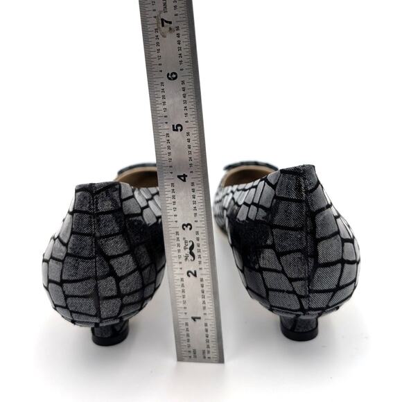 $290 Amalfi by Rangoni Amsterdam Pointed Toe Pump Black Benigni Size US11M EU42 - Picture 4 of 7